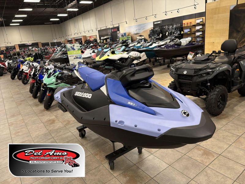 New 2025 Sea-Doo SPARK FOR 3 90 CONVENIENCE PACKAGE (SOUND SYSTEM) 