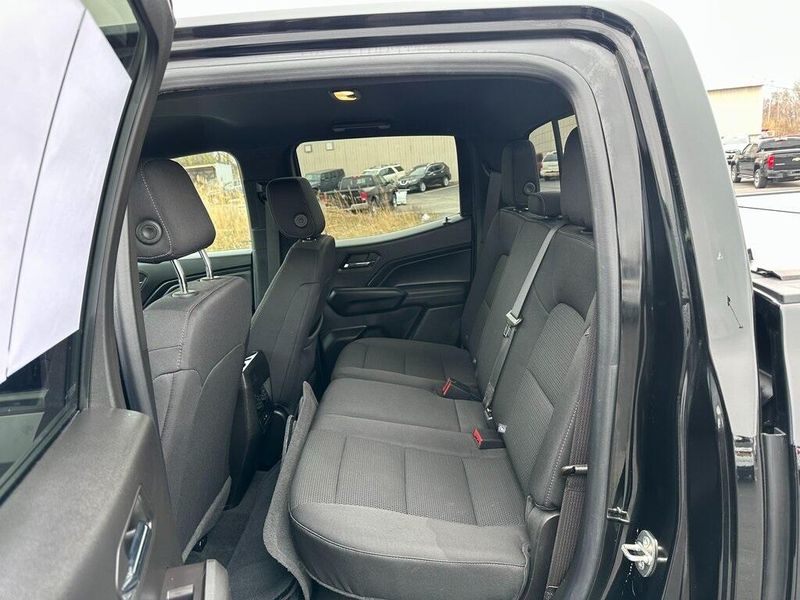 2023 GMC Canyon ElevationImage 25
