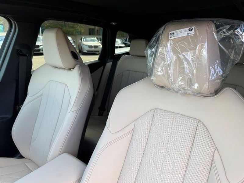 New 2026 BMW X3 30 xDriveImage 17