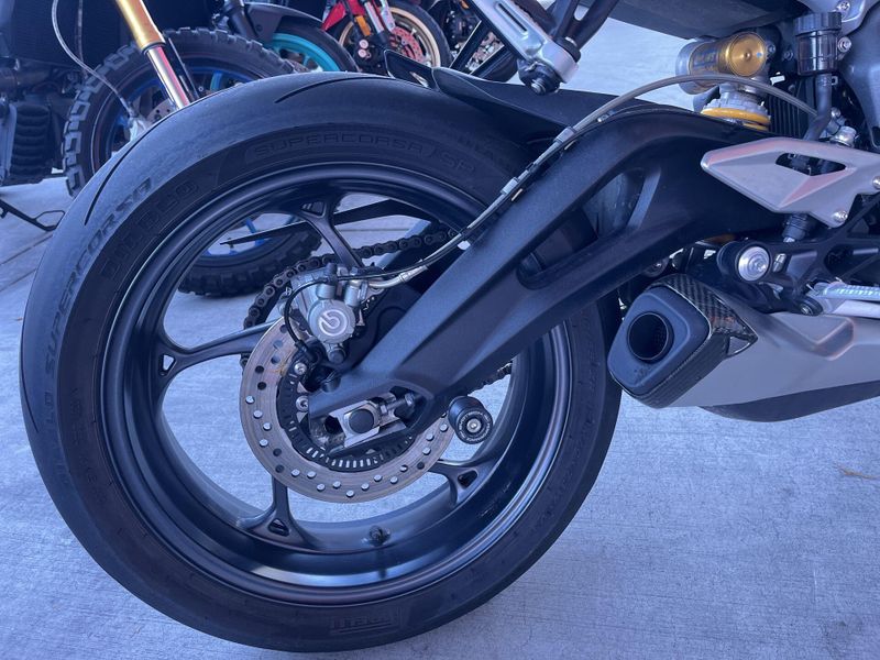 Used 2021 Triumph Street Triple RS Image 22