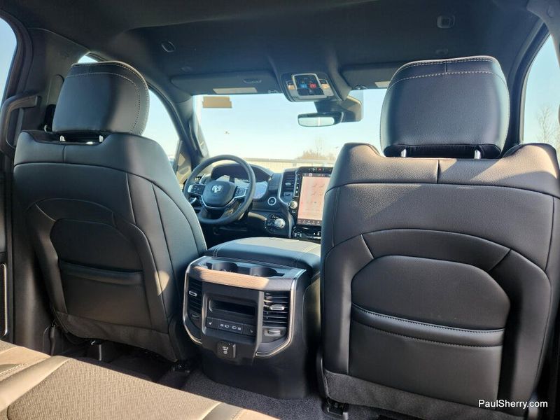 New 2026 RAM 1500 Laramie Crew Cab 4x4 5'7' Box