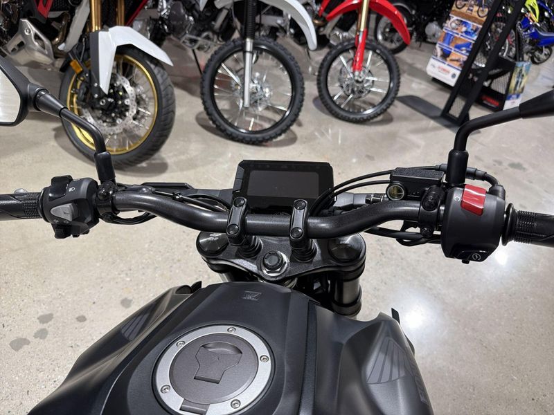 New 2026 Honda CB300R ABS Image 23