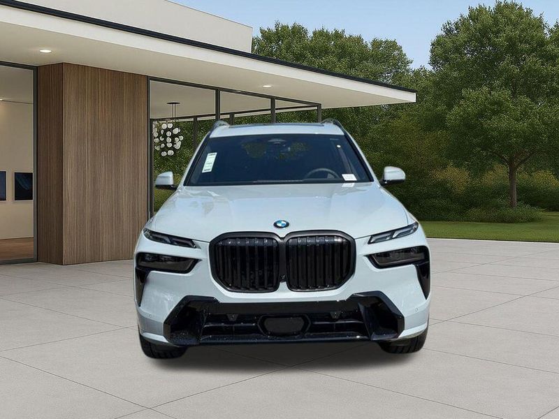 New 2026 BMW X7 xDrive40iImage 4