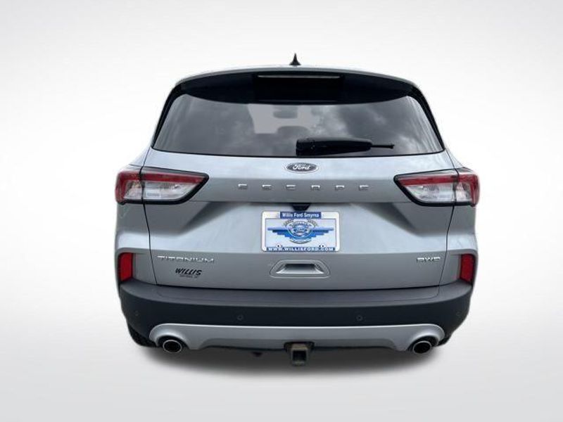 2022 Ford Escape Titanium