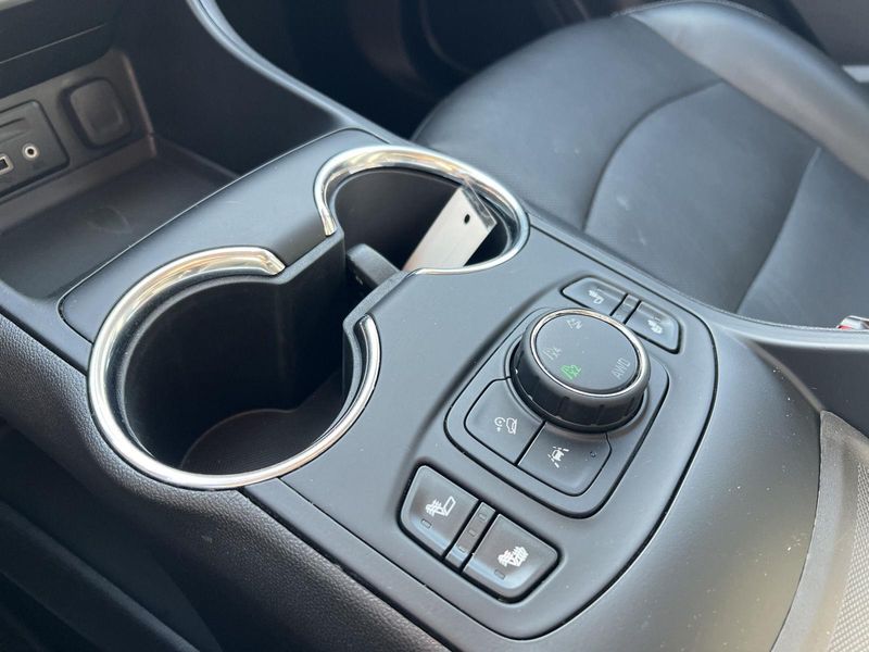 2023 Gmc Terrain SLT photo 30
