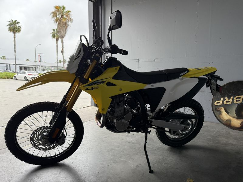 2025 Suzuki DR-Z4S Image 9