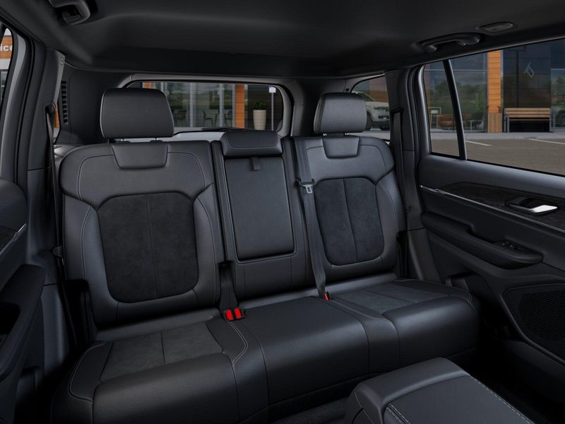 New 2027 Jeep Grand Cherokee Laredo Altitude 4x4Image 41