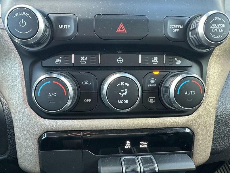 2022 Ram 1500 Laramie photo 5