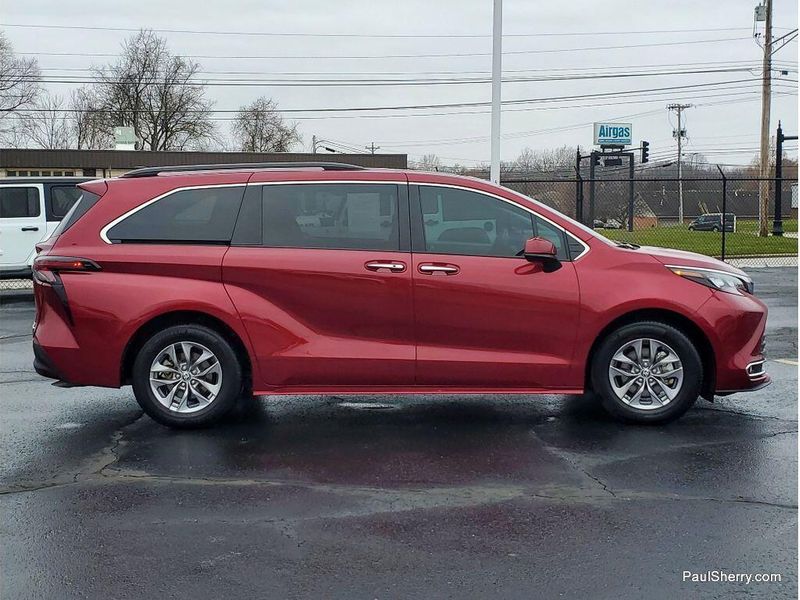 Used 2024 Toyota Sienna XLE