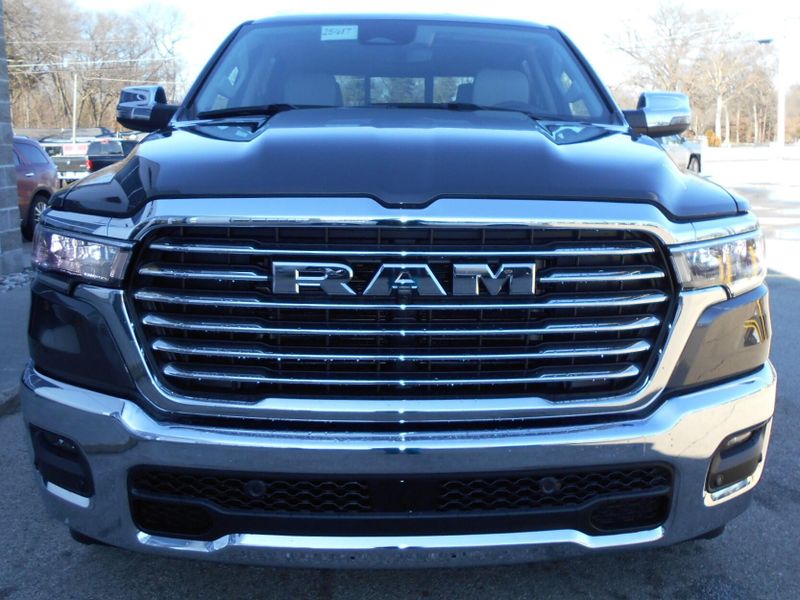 2025 RAM 1500 Laramie Crew Cab 4x4 5