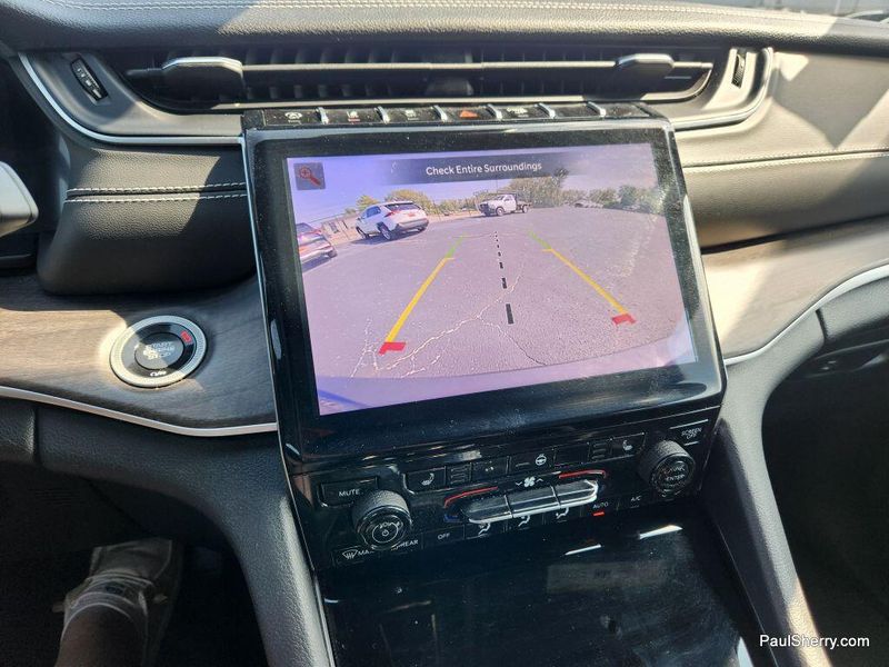 Used 2024 Jeep Grand Cherokee L Limited Black