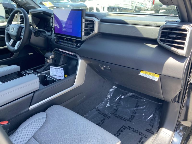 2025 Toyota Tundra LimitedImage 9