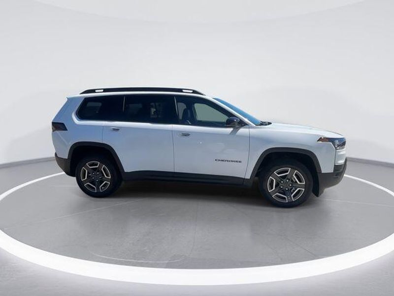 New 2026 Jeep Cherokee Limited 4x4Image 9