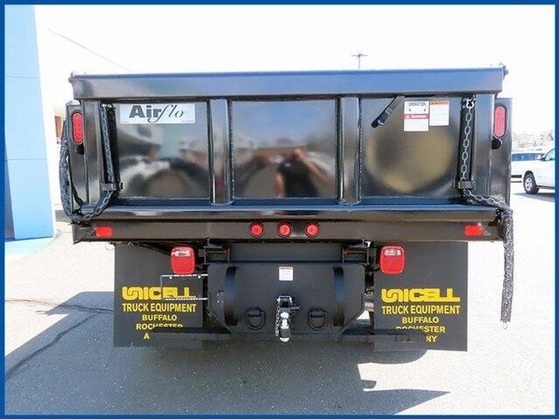 2024 RAM 5500 Chassis Cab TradesmanImage 7