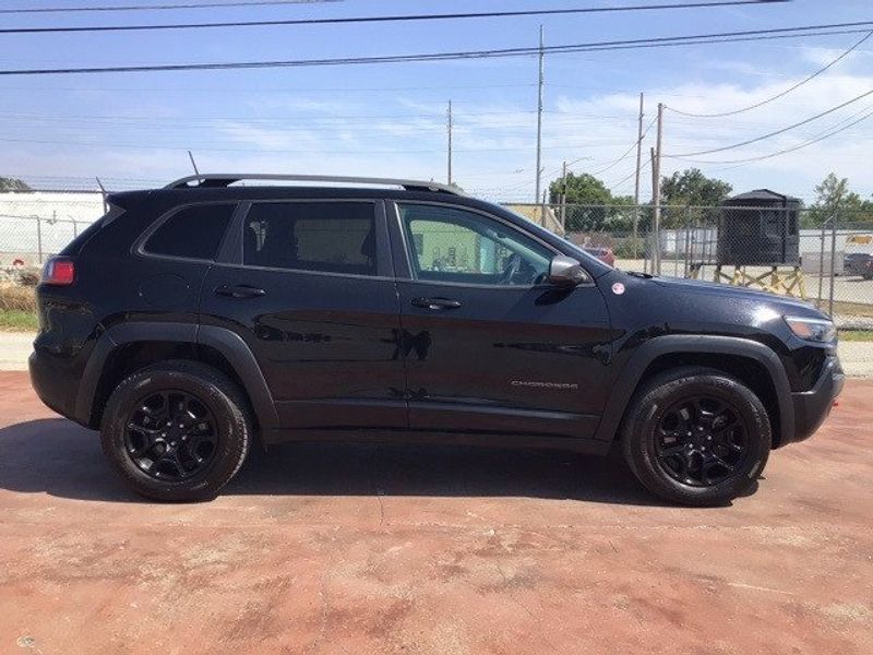 2019 Jeep Cherokee TrailhawkImage 6