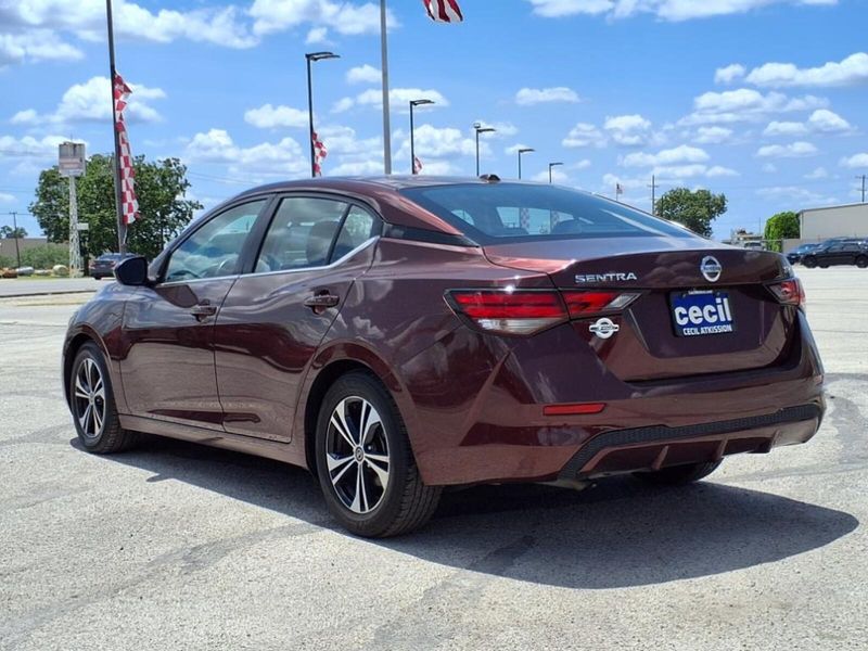 2022 Nissan Sentra SV photo 14