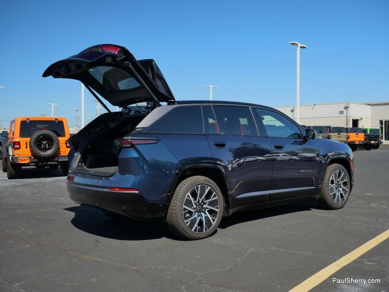 2025 Jeep Wagoneer S Limited