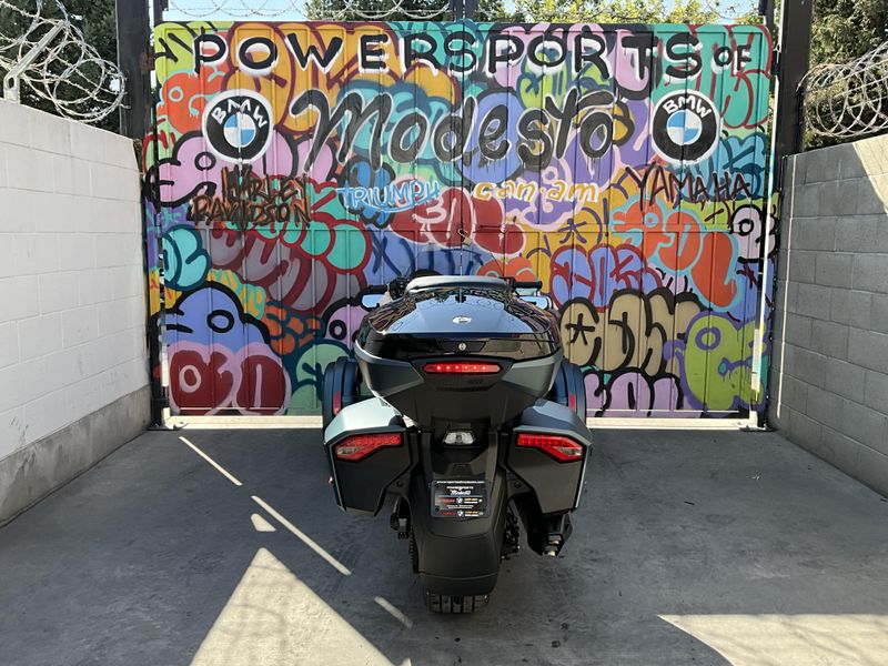 New 2025 Can-Am SPYDER F3 LIMITED Image 6