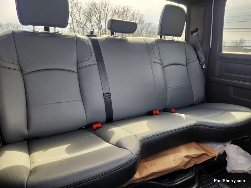 2024 RAM 5500 Tradesman Chassis Crew Cab 4x4 84