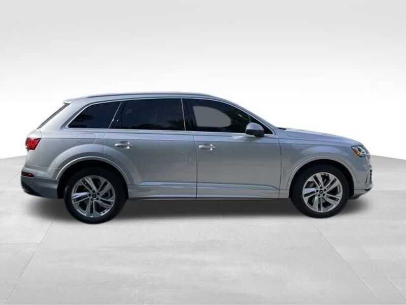 2021 Audi Q7 Premium Plus