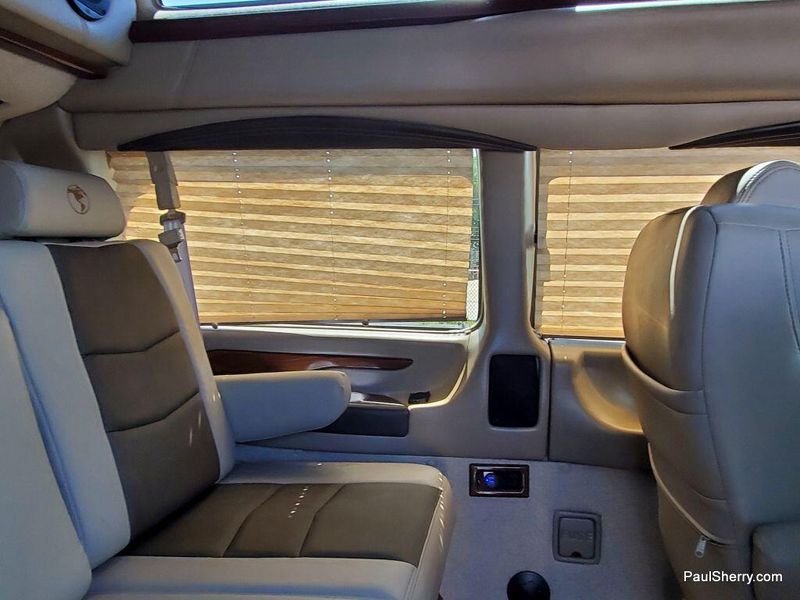 2020 GMC Savana Cargo Image 30