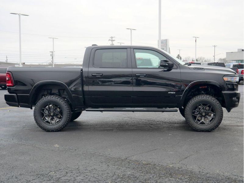 2025 RAM 1500 Big Horn Crew Cab 4x4 5