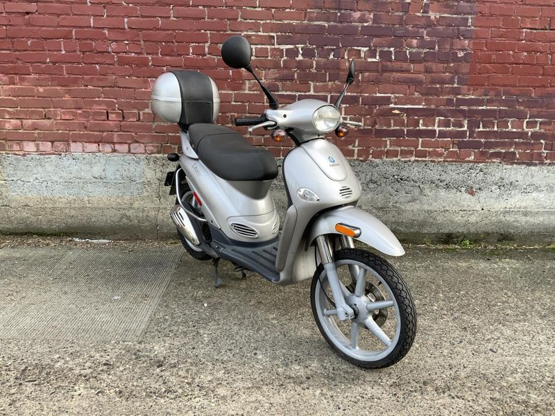 2003 PIAGGIO LT150