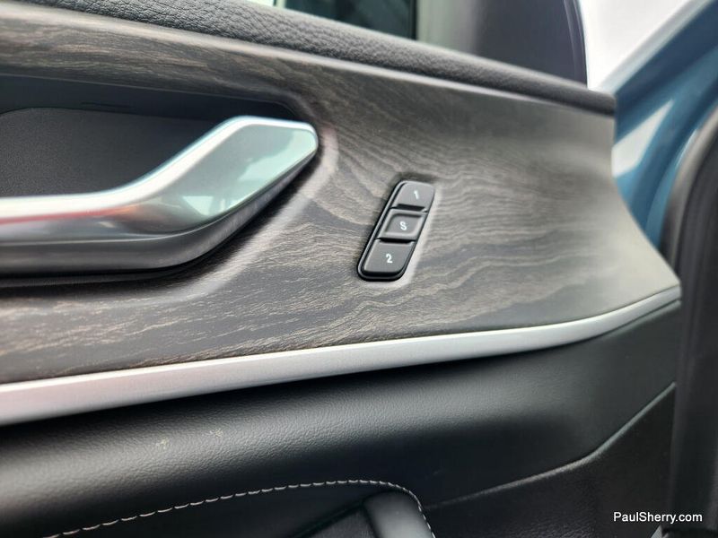 New 2026 Jeep Grand Cherokee L Limited Reserve 4x4