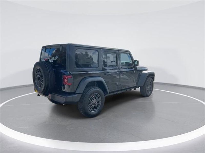 New 2026 Jeep Wrangler 4-door Sport SImage 8