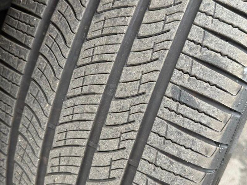 Used 2026 BMW iX xDrive60Image 15