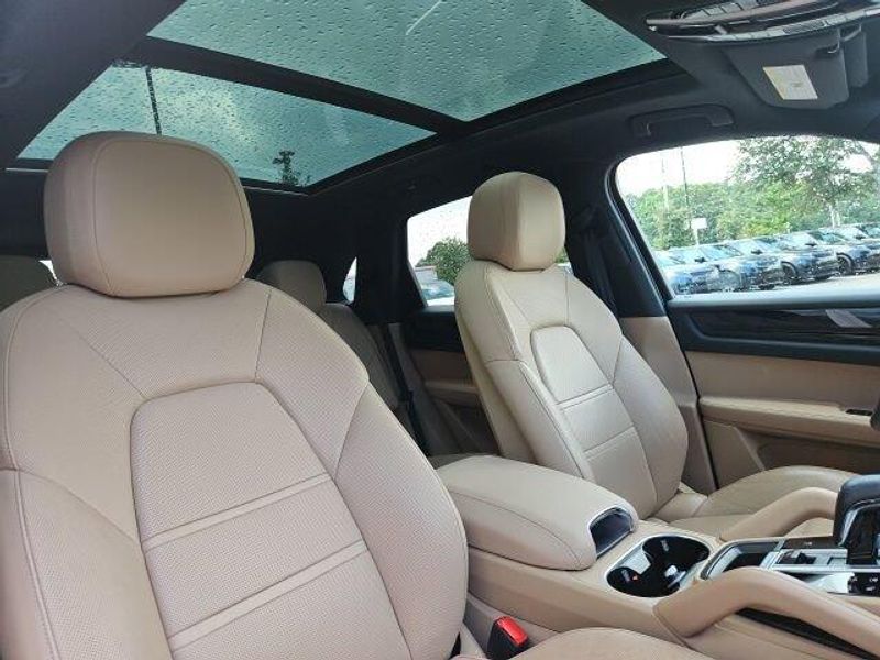 Used 2023 Porsche Cayenne Platinum Edition