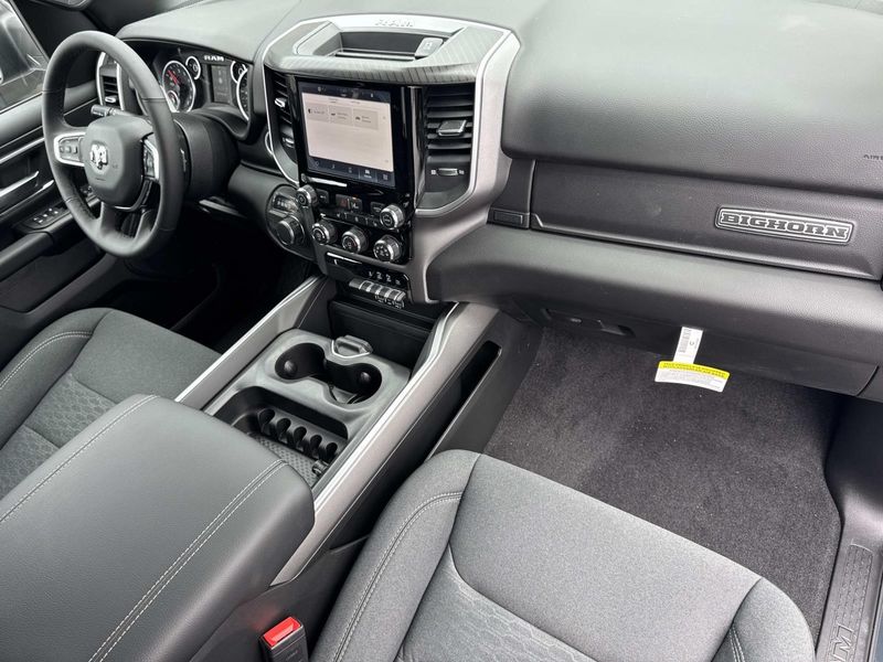 New 2026 RAM 1500 Big Horn Crew Cab 4x2 5'7' Box