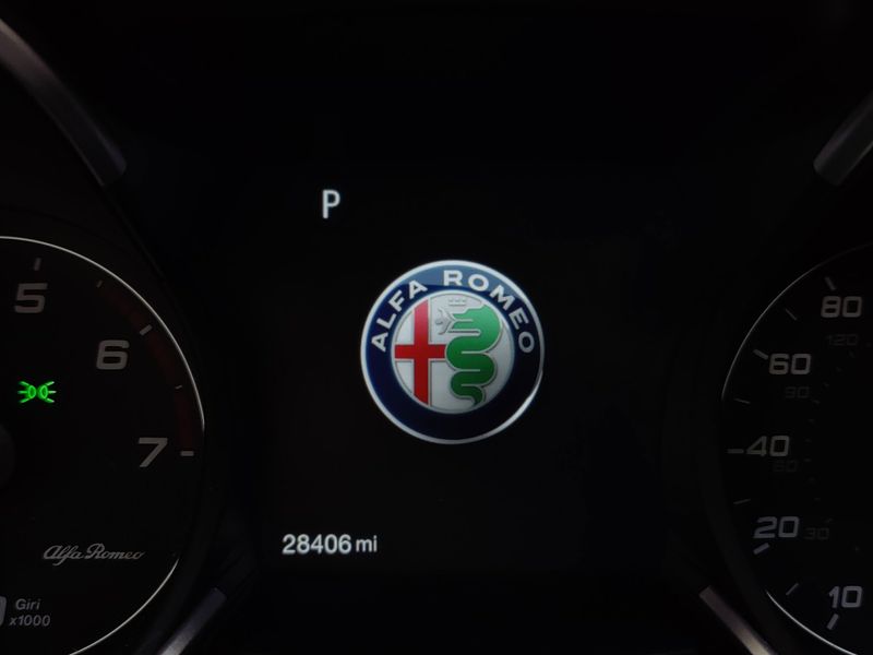 Used 2023 Alfa Romeo Stelvio Sprint AWD w/Sunroof/NavImage 33