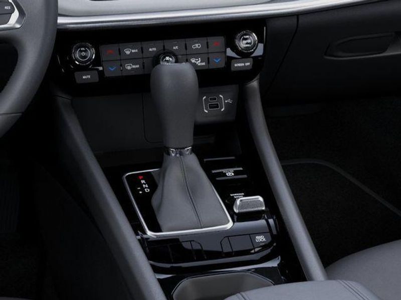 New 2026 Jeep Compass Limited 4x4Image 24