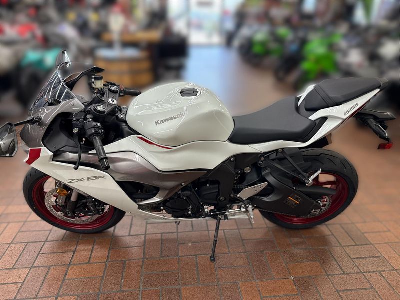 New 2025 Kawasaki NINJA ZX 6R ABS | Wild West Motoplex