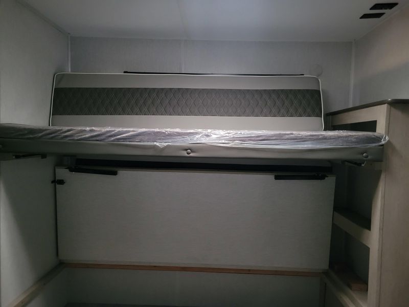 Used 2023 FOREST RIVER EVO 176 QB Image 19