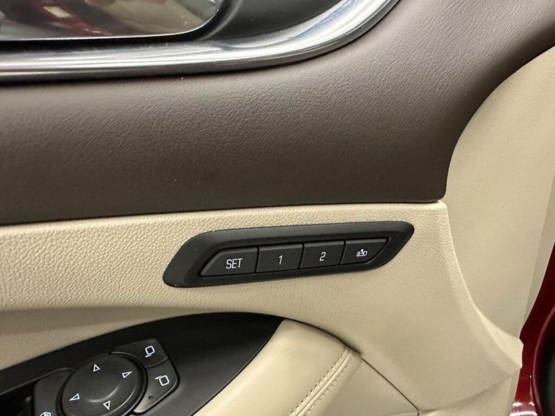 2018 Buick LaCrosse Premium I GroupImage 19