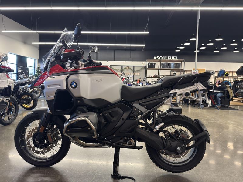 2025 BMW R 1300 GS Adventure - RACING RED