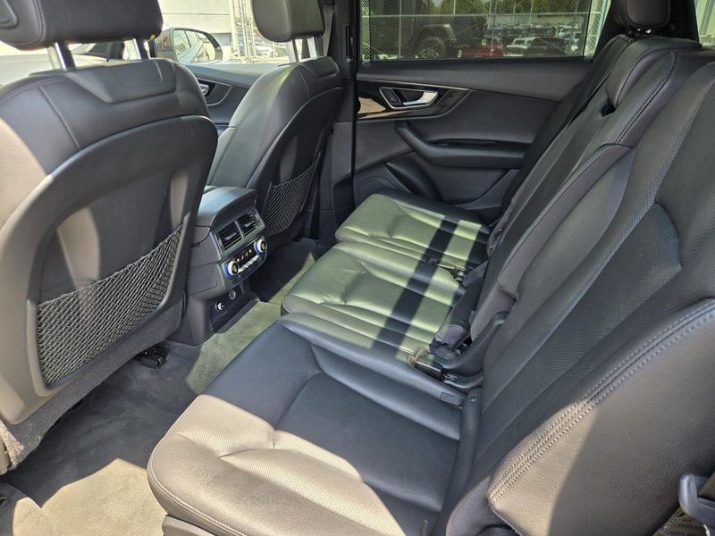Used 2018 Audi Q7 3.0 TFSI Prestige