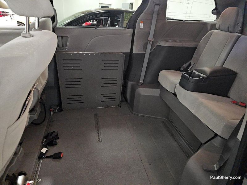 Used 2020 Toyota Sienna LE