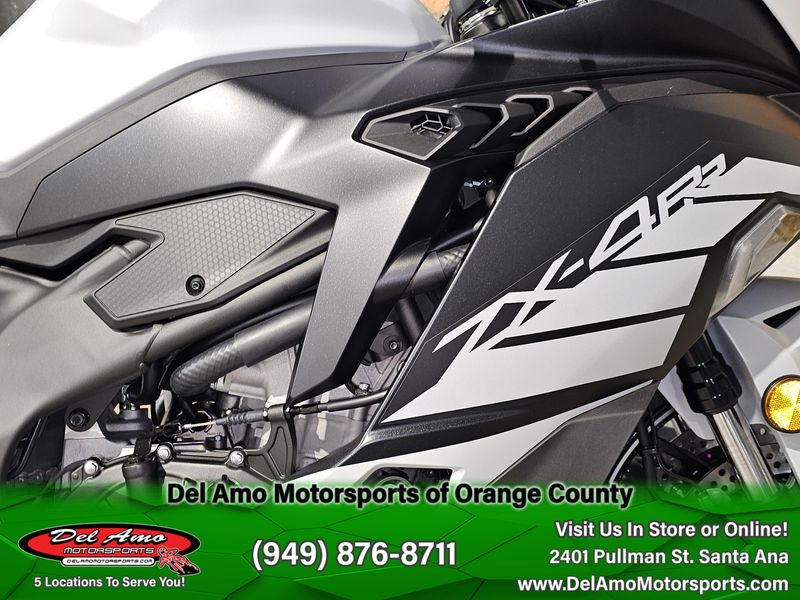 New 2025 Kawasaki NINJA ZX-4RR ABS Image 17