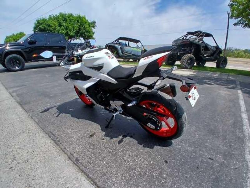 2025 CFMOTO 450SS CF4006US 