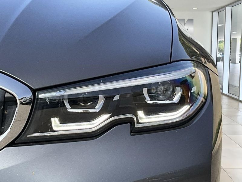 2021 BMW 3 Series 330iImage 10