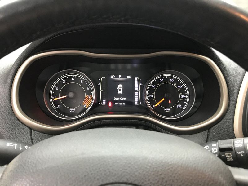 2015 Jeep Cherokee LatitudeImage 5