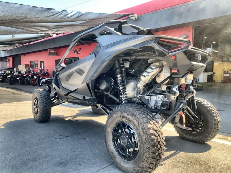 New 2025 Can-Am MAVERICK R X 999T DCT Image 23