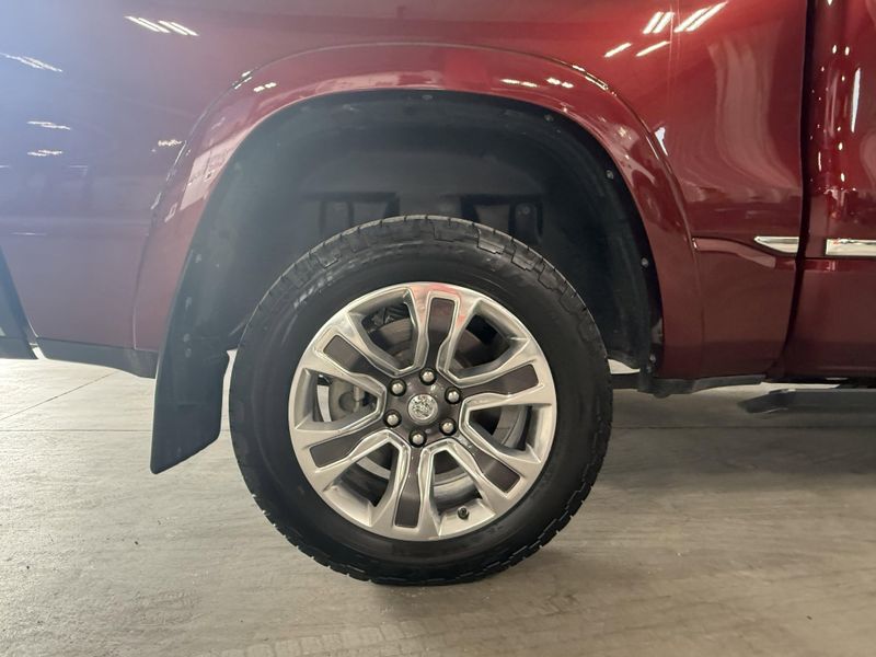 Used 2023 RAM 1500 LimitedImage 8