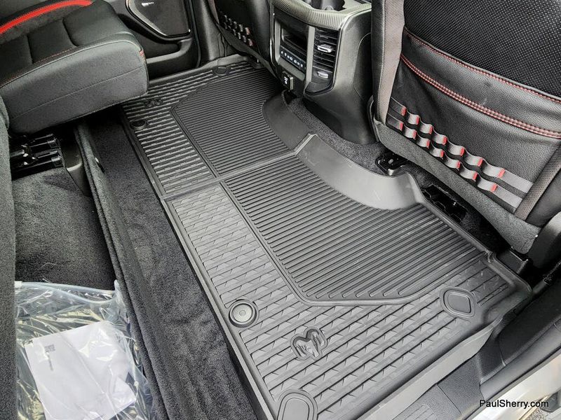 New 2026 RAM 1500 Rho Crew Cab 4x4 5'7' Box