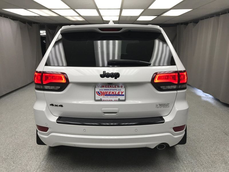 2017 Jeep Grand Cherokee AltitudeImage 11