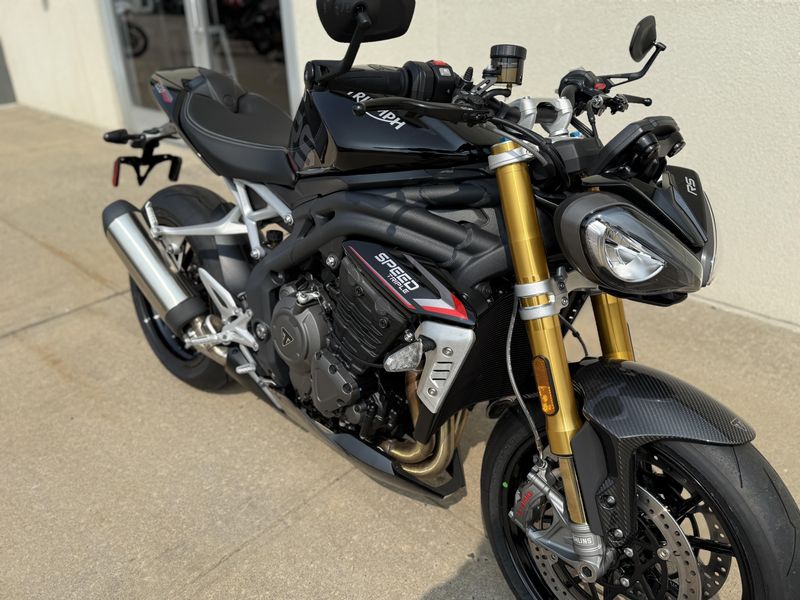 2024 Triumph Speed Triple 1200 RSImage 8