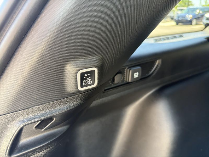 Used 2025 Jeep Grand Cherokee LimitedImage 26